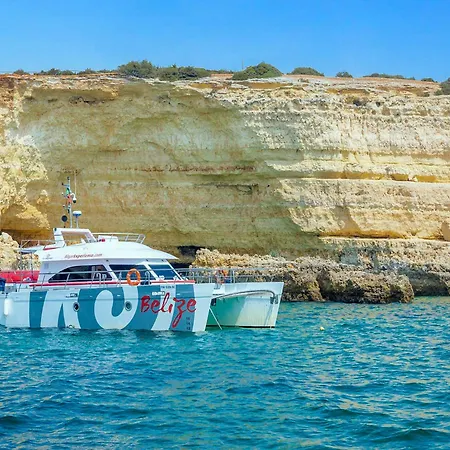 Luxury 1 Bedroom Apartment, Marina De Albufeira4 Албуфейра