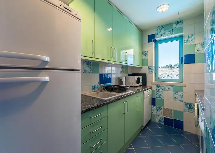 Luxury 1 Bedroom Apartment, Marina De Albufeira4 Apartamento *