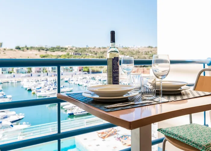 Luxury 1 Bedroom Apartment, Marina De Albufeira4 Albufeira